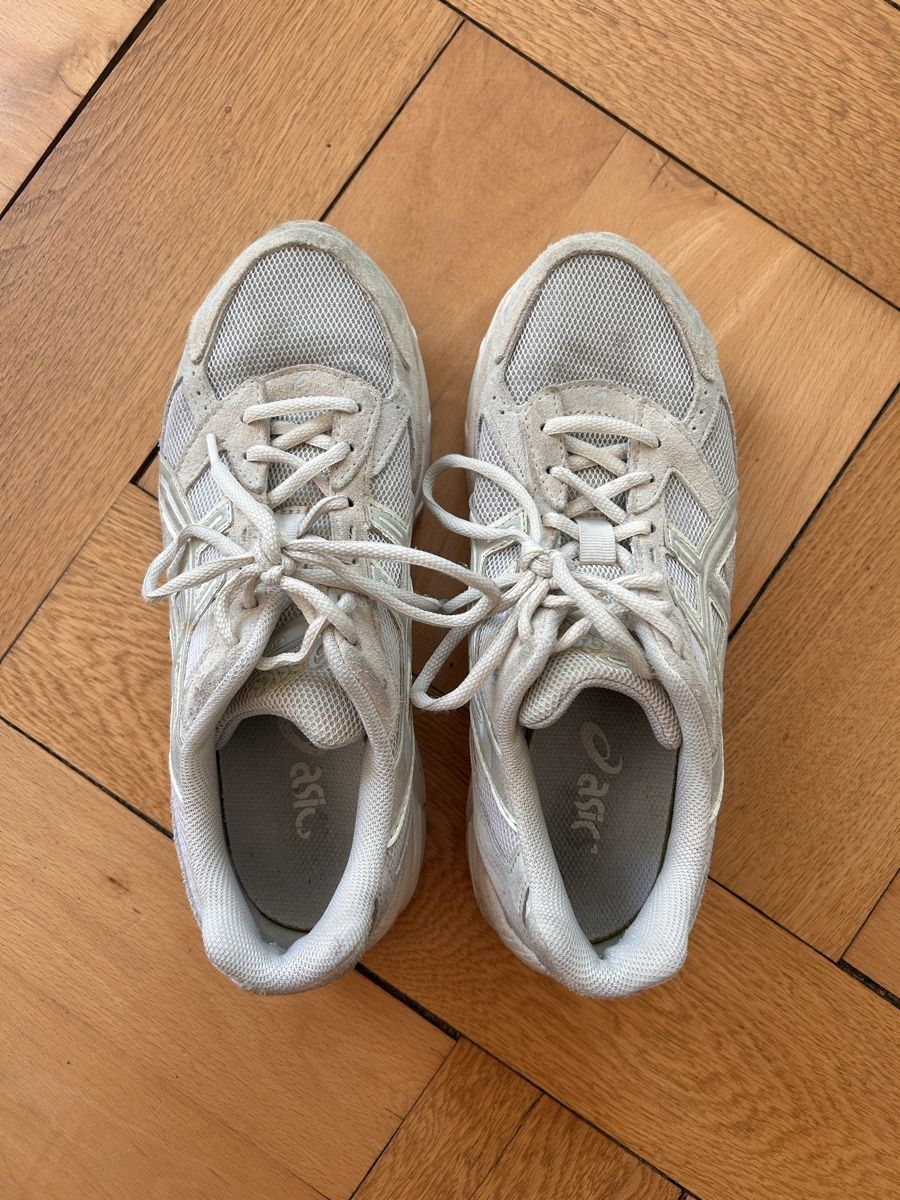 Asics Scarpe da uomo: Asics Sneaker Weiss/beige – Usato da Bern venduto da liv_w6c6